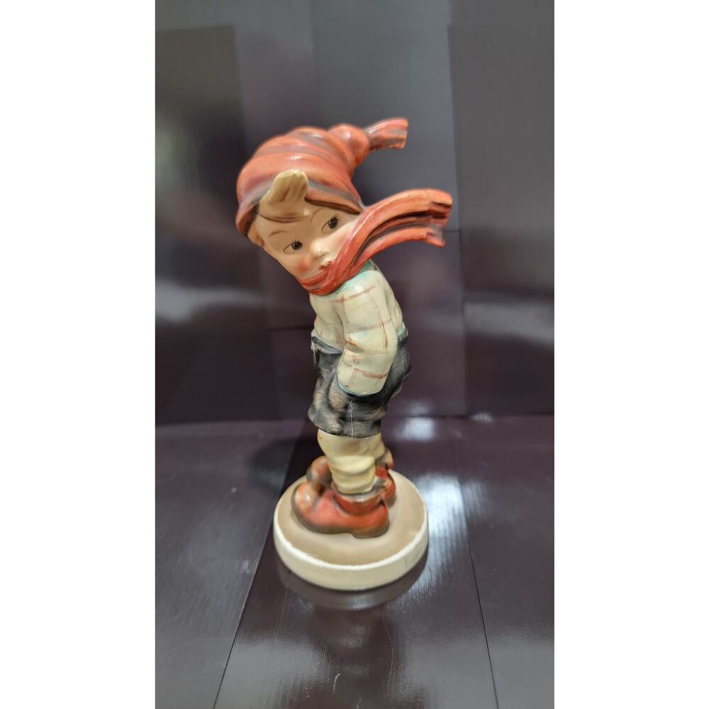 Vintage M.J.Hummel/W.Goebel Porcelain Figurine  "March Winds"#43/W.Germany/1960s